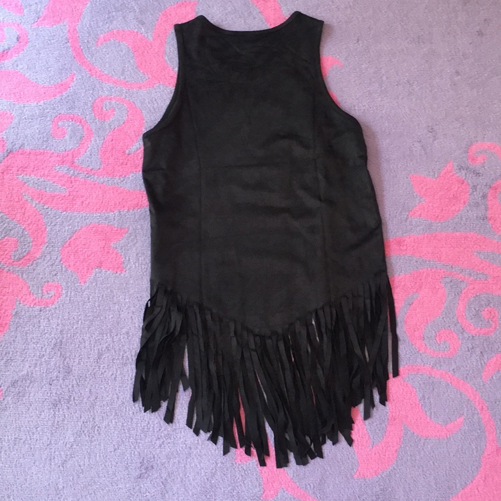Elephant Fringe Top - Picture 5 of 5